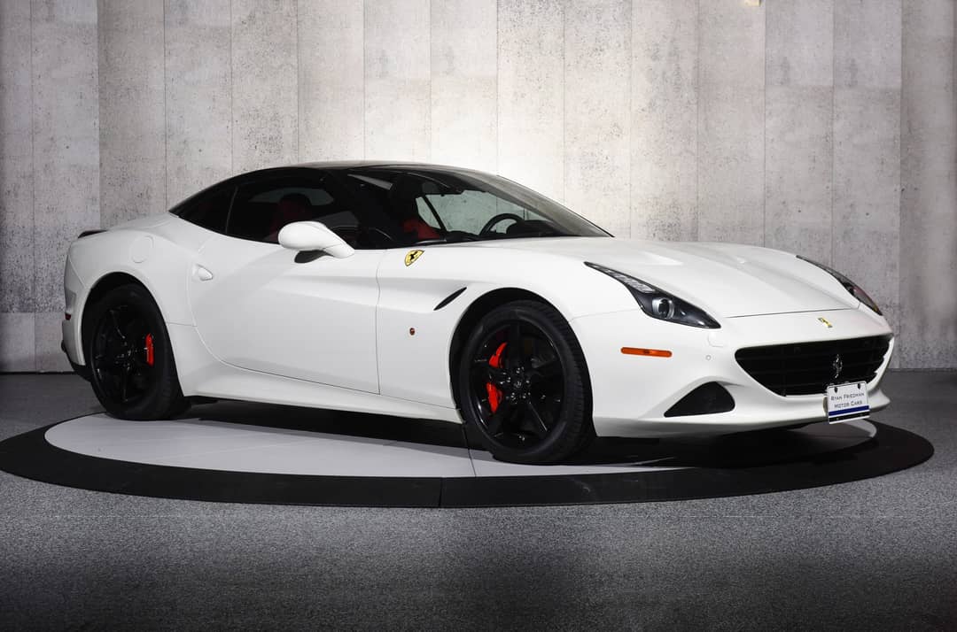 2016 Ferrari California T — photo 3