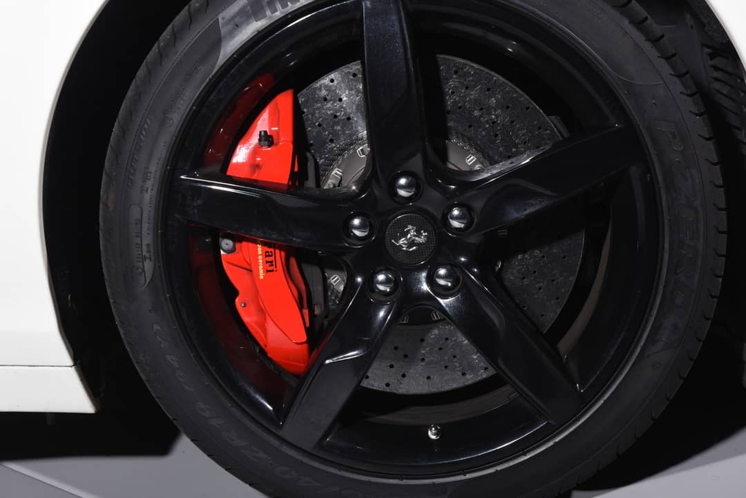 2016 Ferrari California T — photo 27