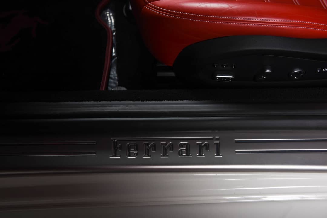 2016 Ferrari California T — photo 31
