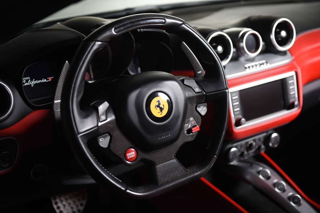 2016 Ferrari California T — photo 37
