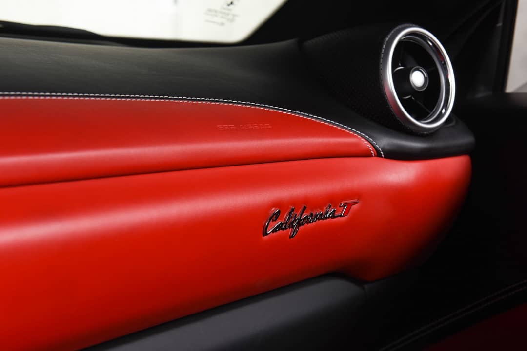2016 Ferrari California T — photo 43