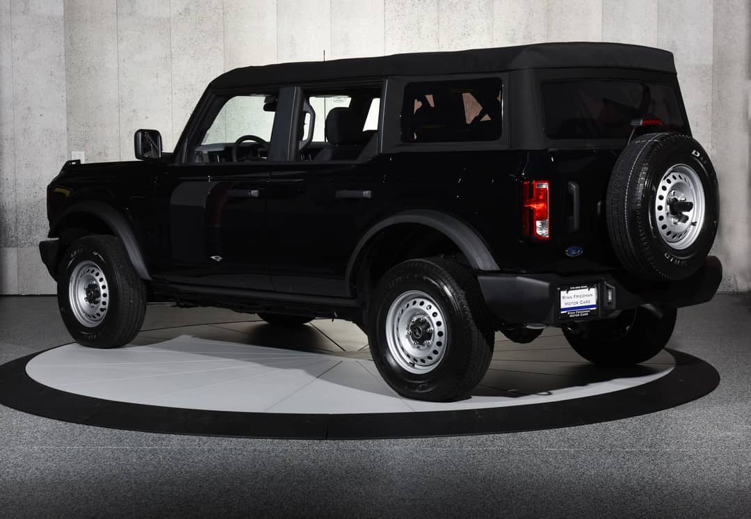 2022 Ford Bronco — photo 3