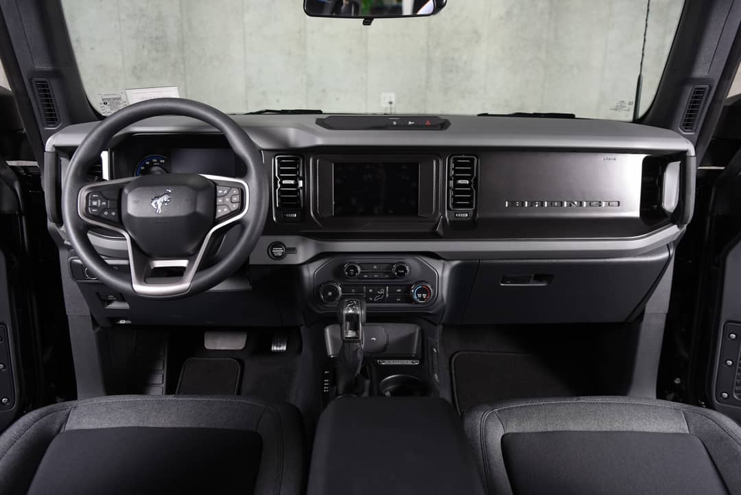 2022 Ford Bronco — photo 23