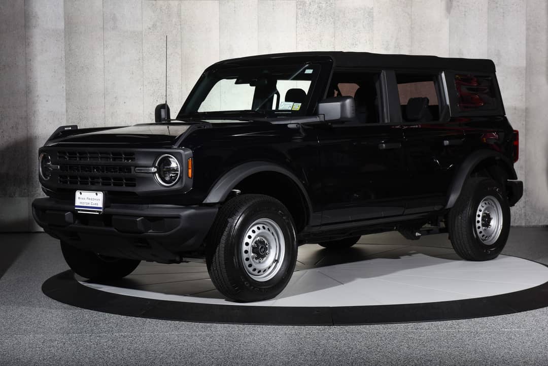 2022 Ford Bronco — photo 4