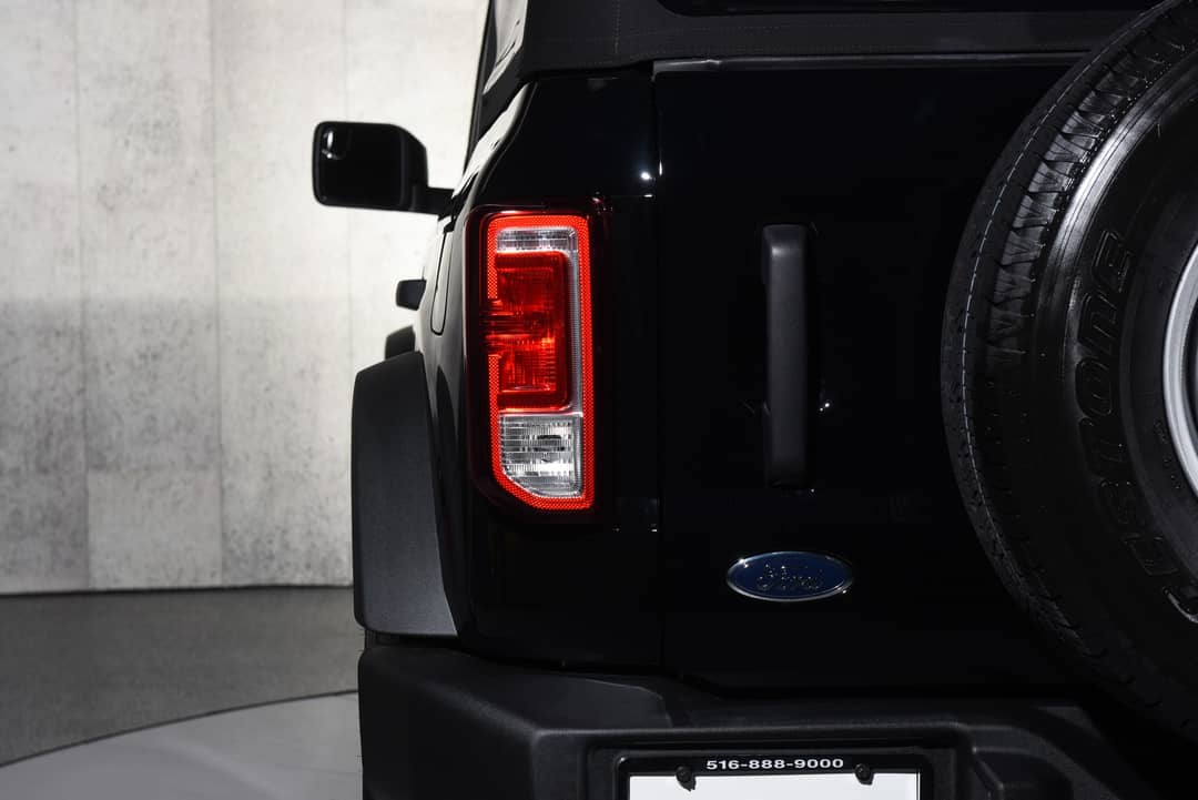 2022 Ford Bronco — photo 9