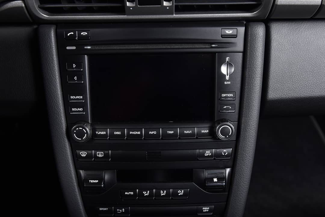 2011 Porsche 911 Carrera — photo 30