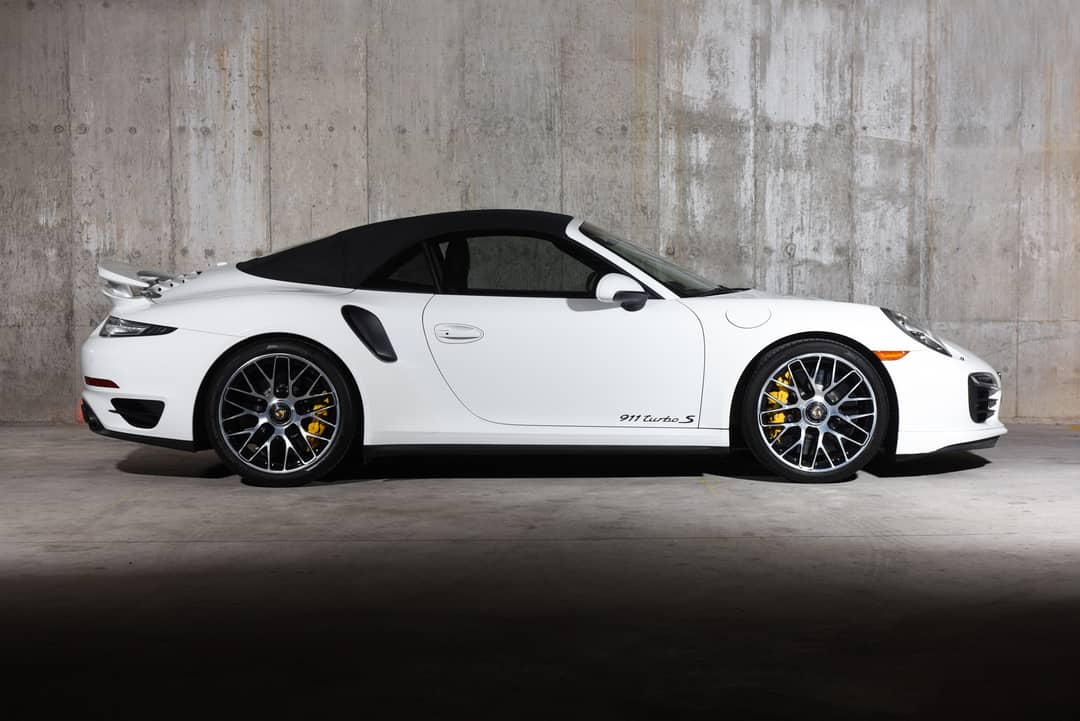 2016 Porsche 911 Turbo S — photo 2