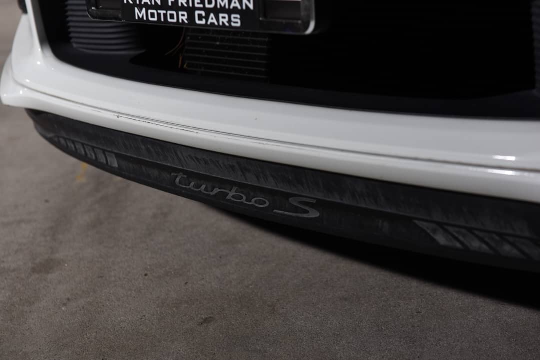 2016 Porsche 911 Turbo S — photo 12