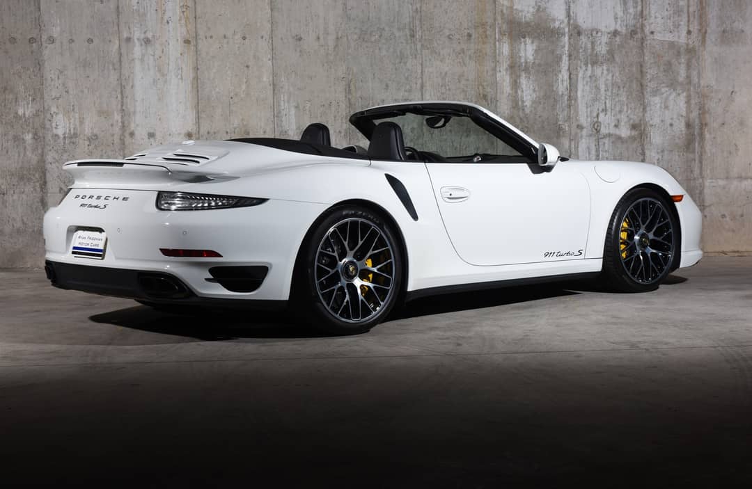 2016 Porsche 911 Turbo S — photo 13