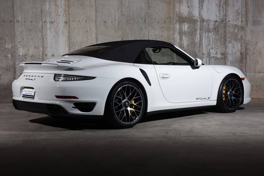 2016 Porsche 911 Turbo S — photo 14