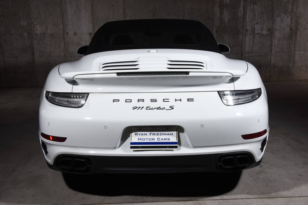 2016 Porsche 911 Turbo S — photo 17
