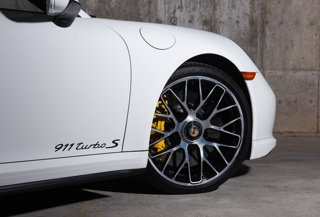 2016 Porsche 911 Turbo S — photo 20