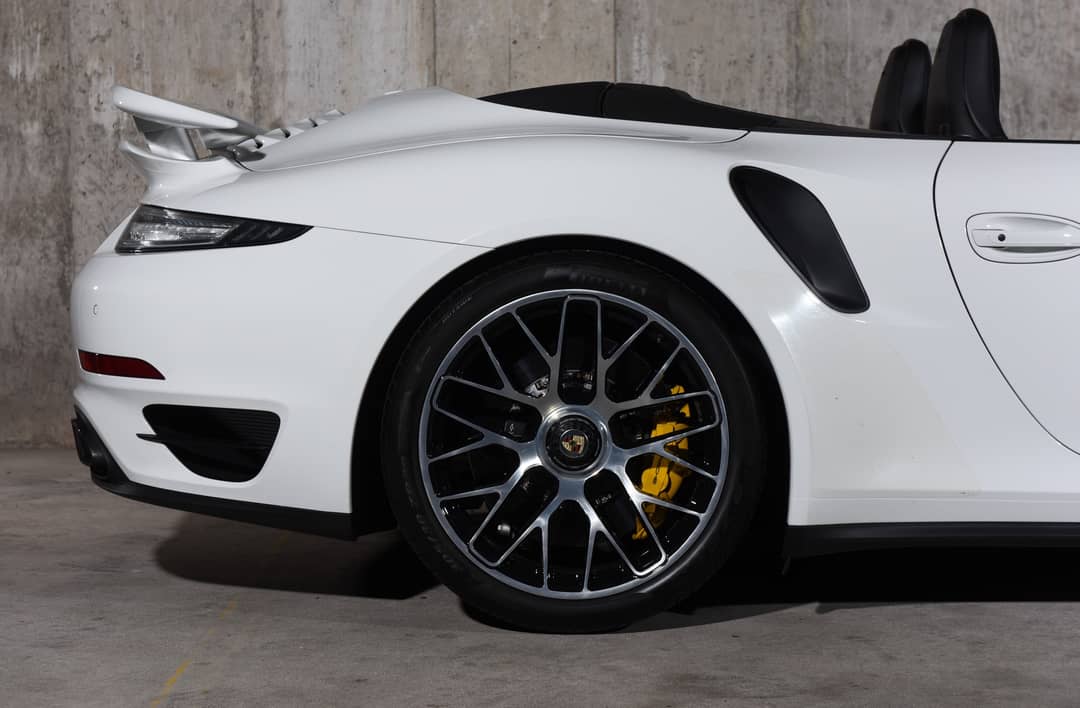 2016 Porsche 911 Turbo S — photo 21