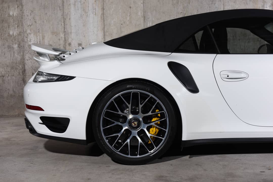 2016 Porsche 911 Turbo S — photo 22