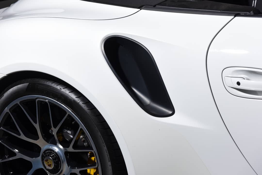 2016 Porsche 911 Turbo S — photo 23