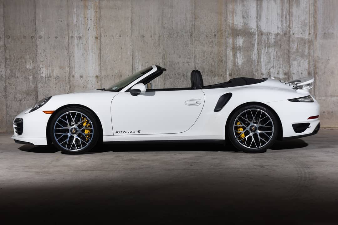 2016 Porsche 911 Turbo S — photo 27
