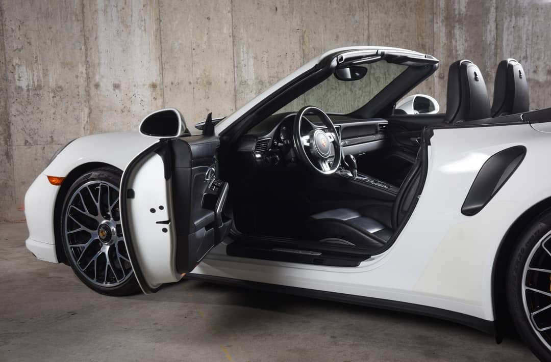 2016 Porsche 911 Turbo S — photo 29