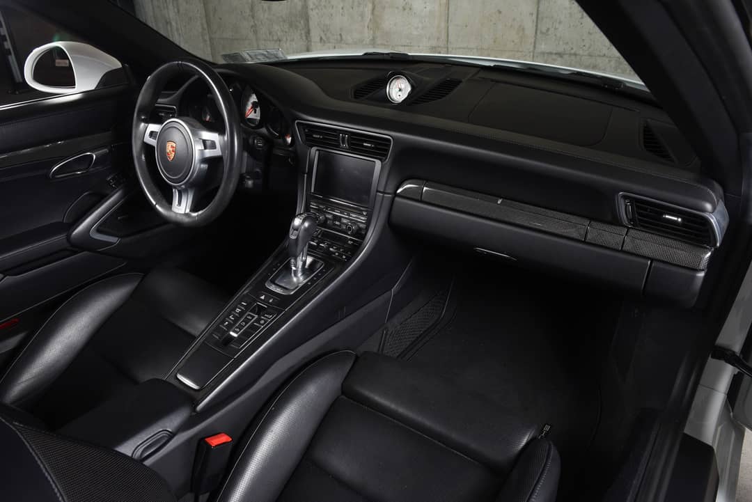 2016 Porsche 911 Turbo S — photo 46