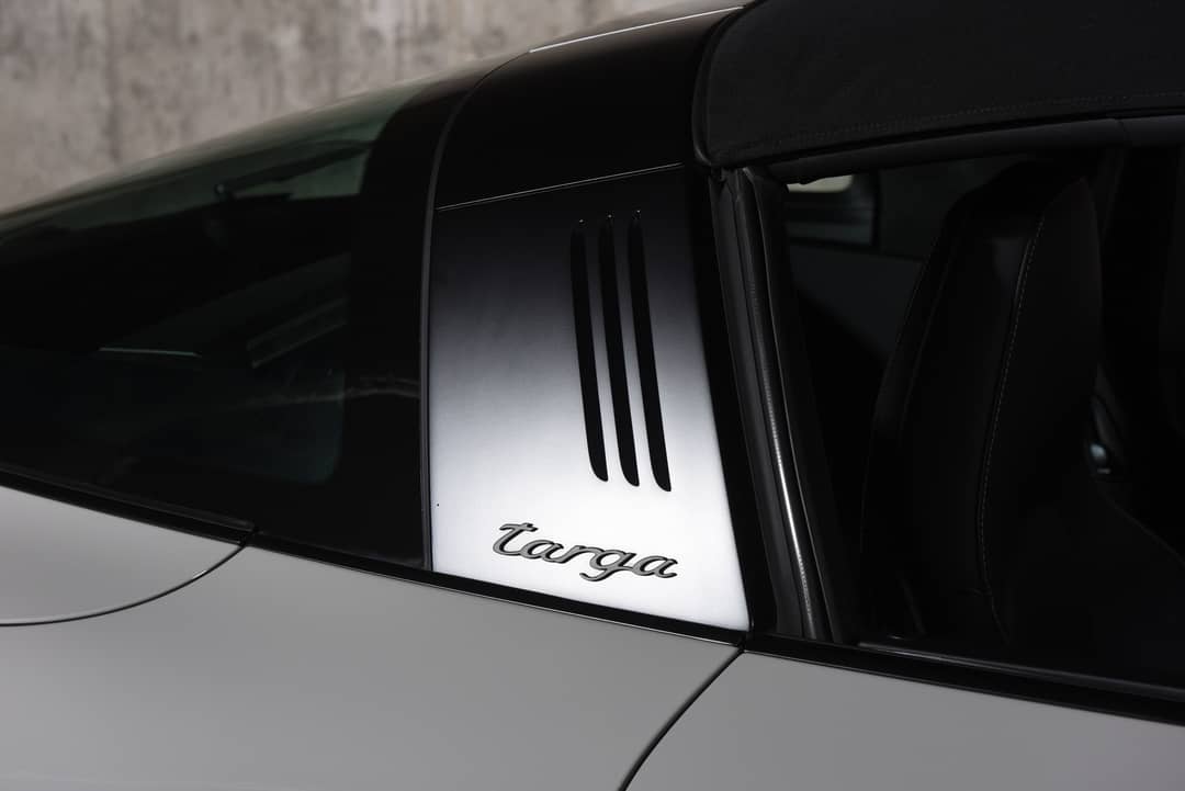 2018 Porsche 911 Targa 4 GTS — photo 24