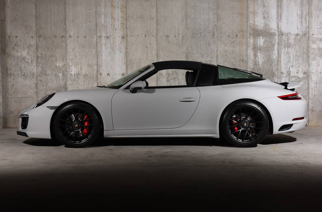 2018 Porsche 911 Targa 4 GTS — photo 27