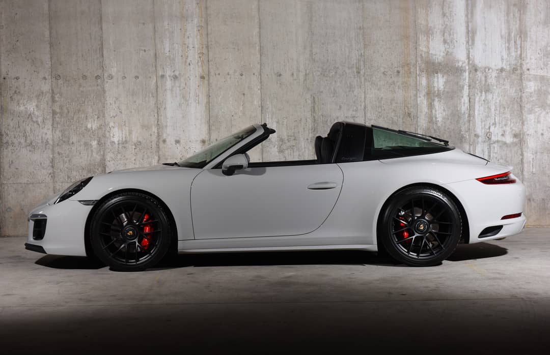 2018 Porsche 911 Targa 4 GTS — photo 28