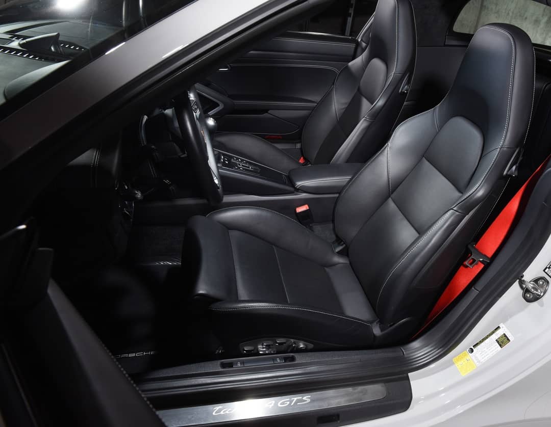 2018 Porsche 911 Targa 4 GTS — photo 33