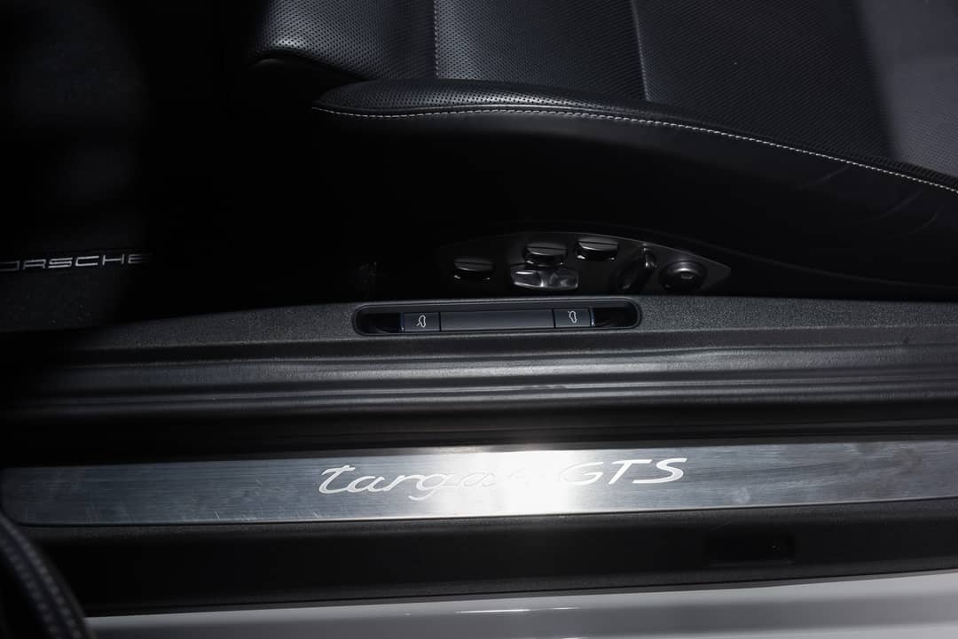 2018 Porsche 911 Targa 4 GTS — photo 34