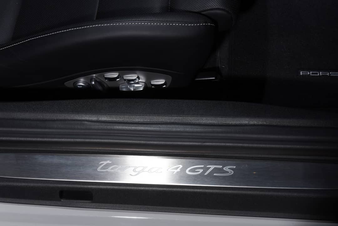 2018 Porsche 911 Targa 4 GTS — photo 48