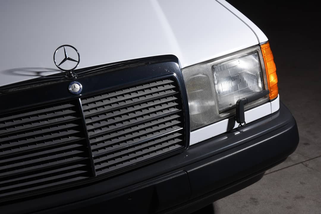 1987 Mercedes-Benz 300-Class 300 E — photo 15