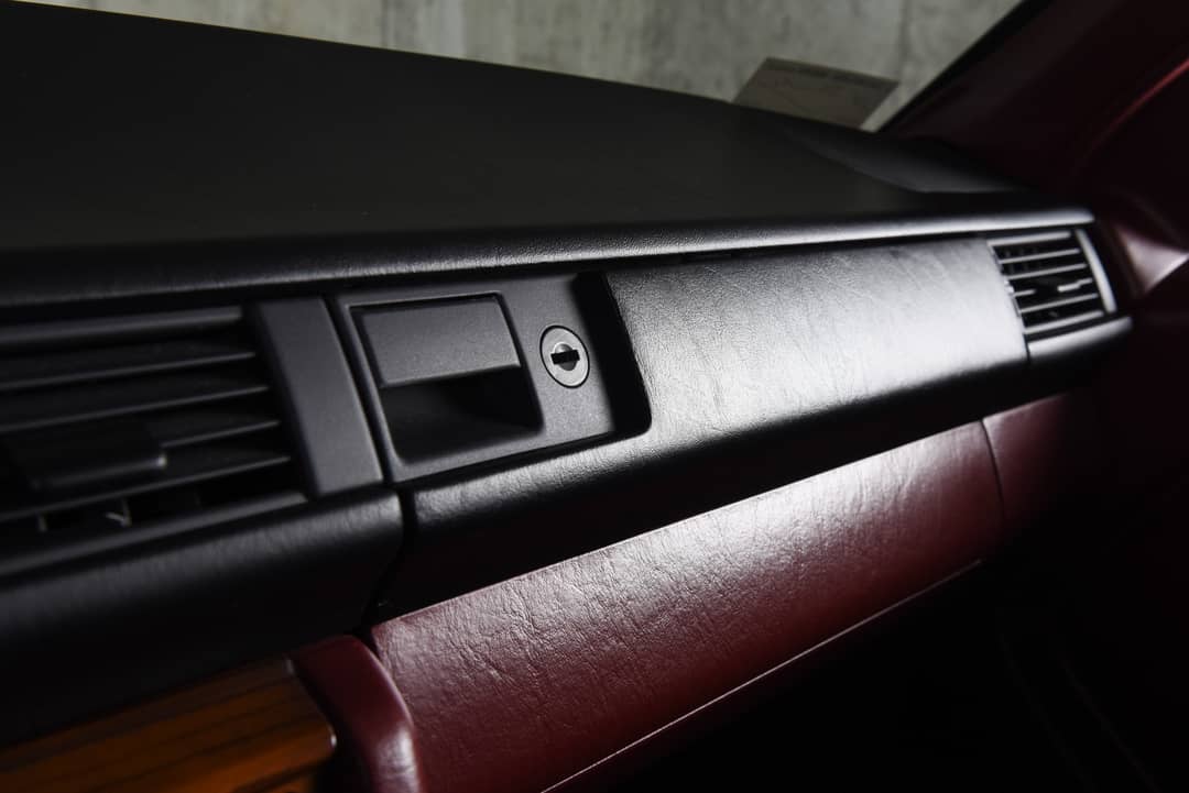 1987 Mercedes-Benz 300-Class 300 E — photo 28