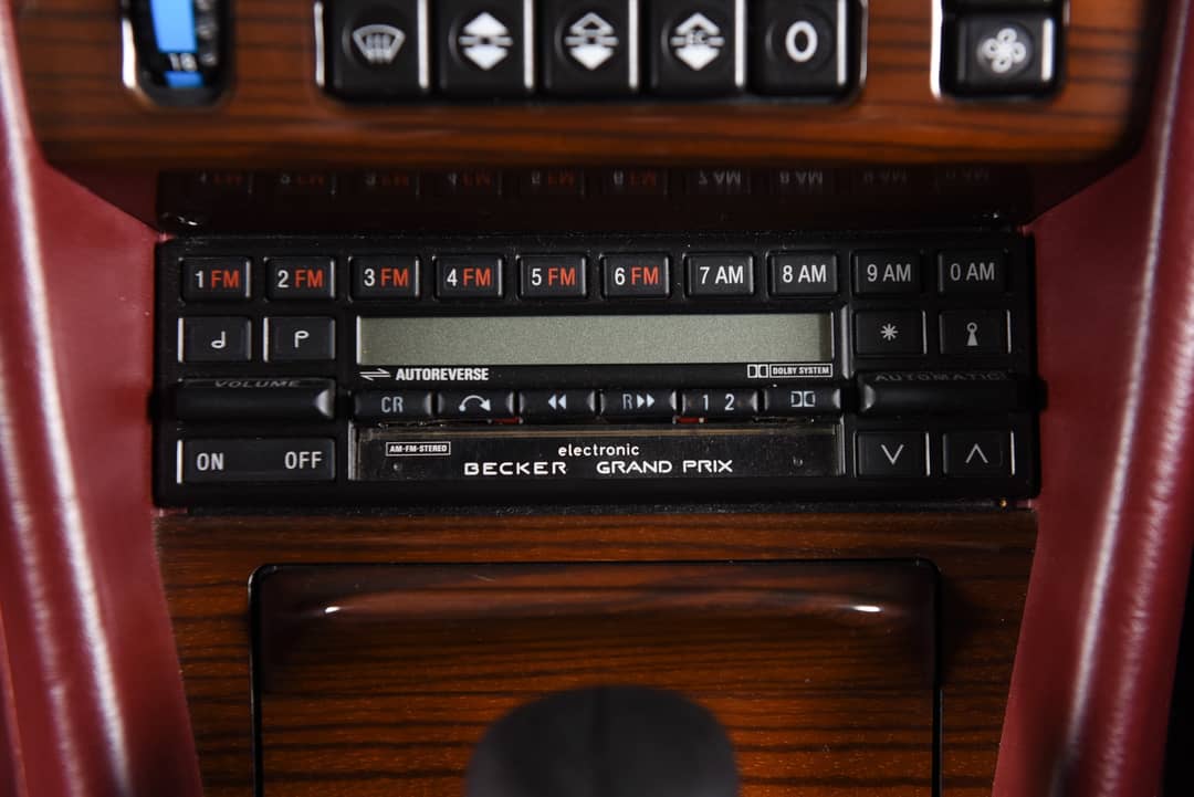 1987 Mercedes-Benz 300-Class 300 E — photo 30