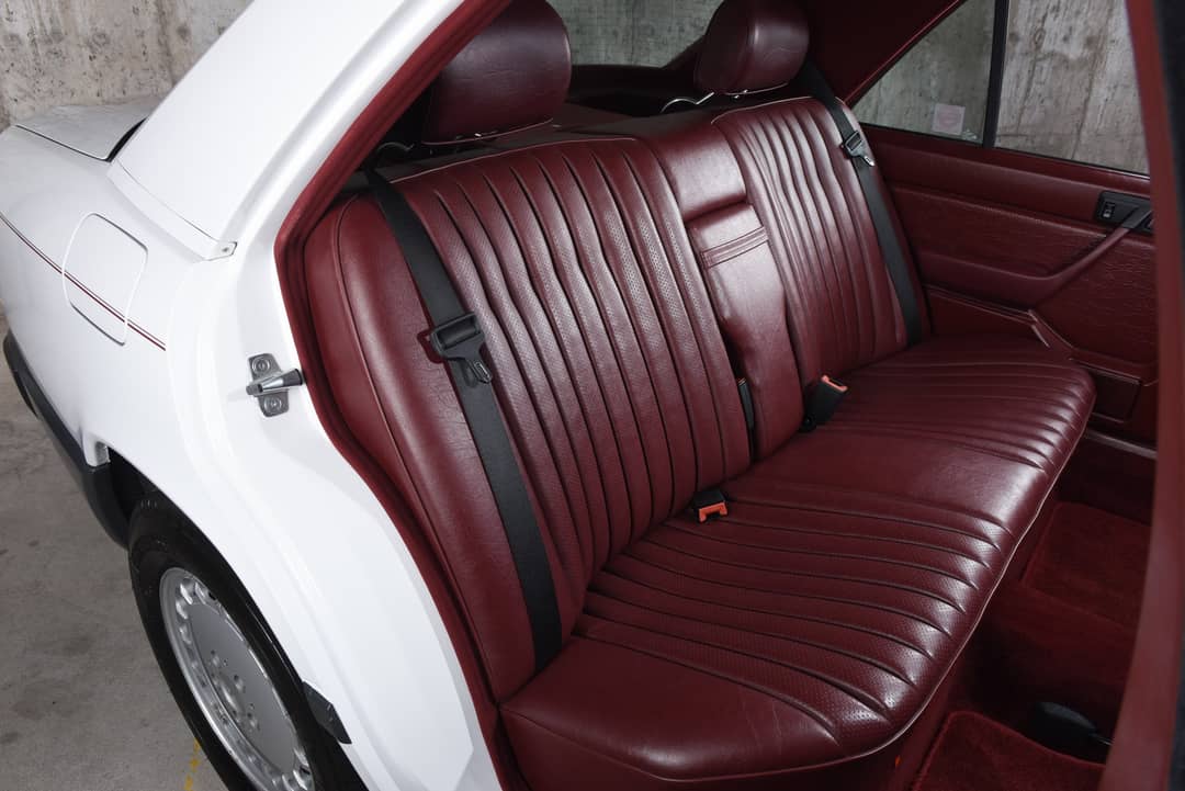 1987 Mercedes-Benz 300-Class 300 E — photo 33