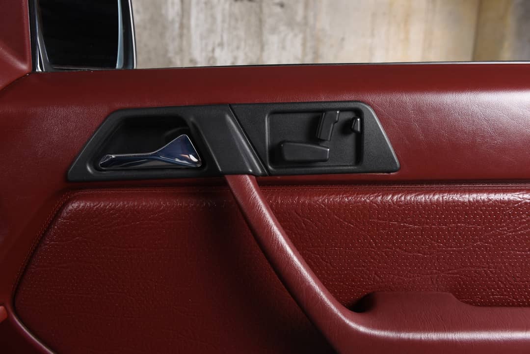 1987 Mercedes-Benz 300-Class 300 E — photo 40