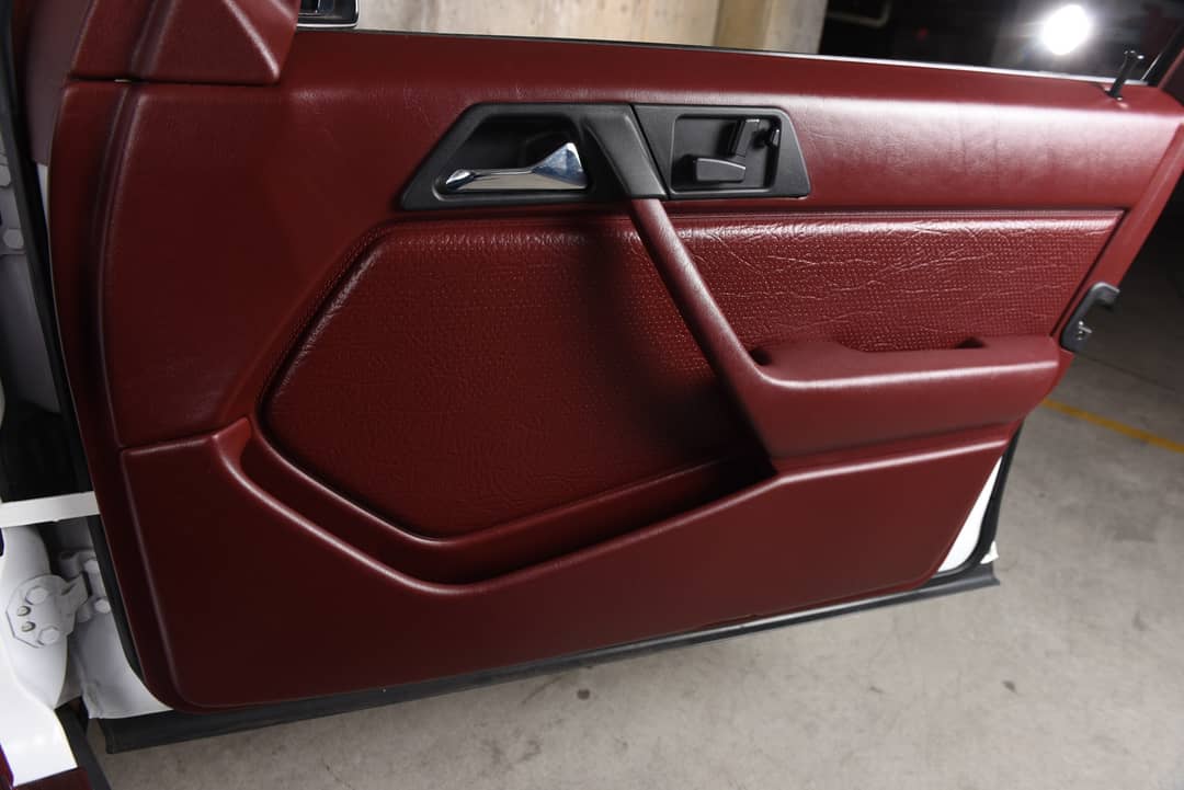 1987 Mercedes-Benz 300-Class 300 E — photo 41