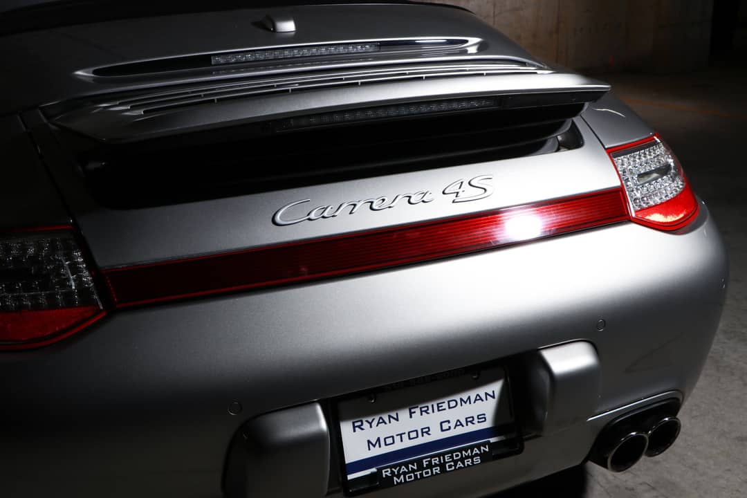 2012 Porsche 911 Carrera 4S — photo 25