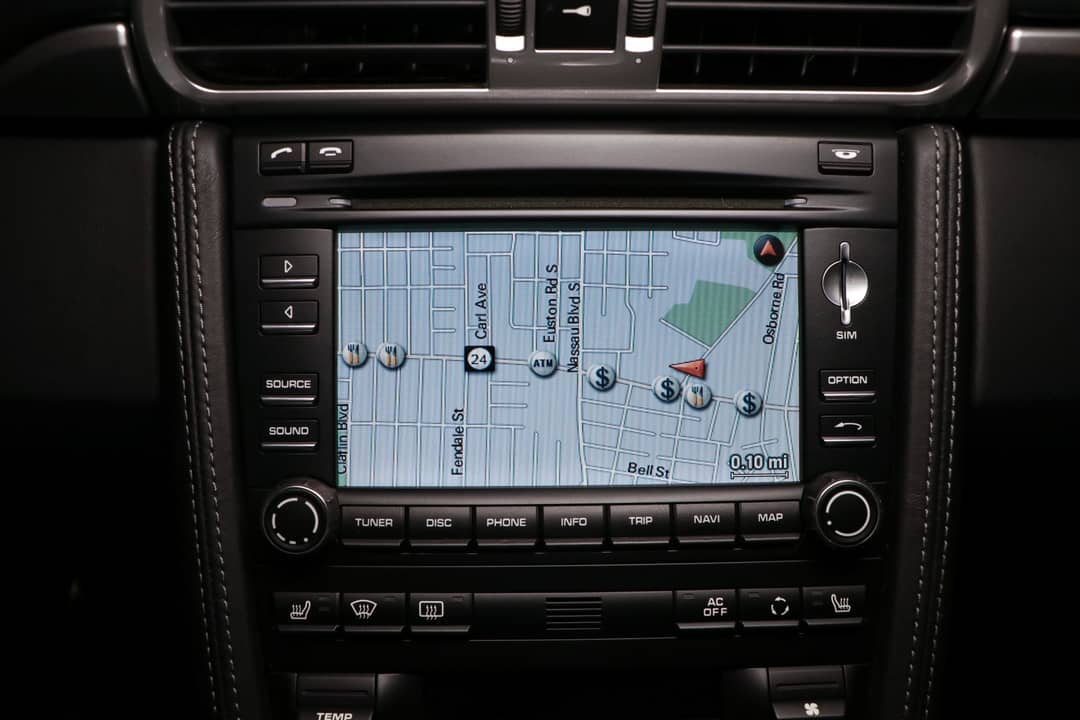 2012 Porsche 911 Carrera 4S — photo 33