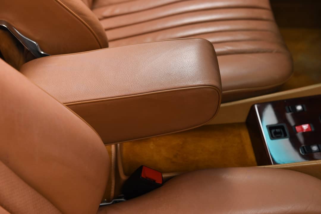 1986 Mercedes-Benz 560-Class 560 SL — photo 27