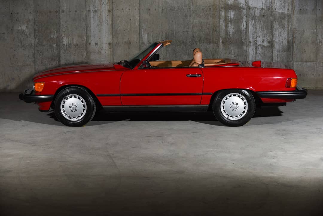 1986 Mercedes-Benz 560-Class 560 SL — photo 32