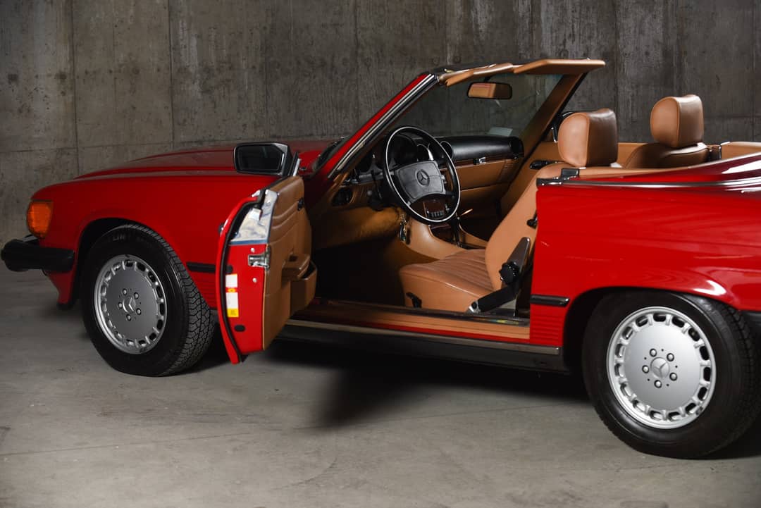 1986 Mercedes-Benz 560-Class 560 SL — photo 35