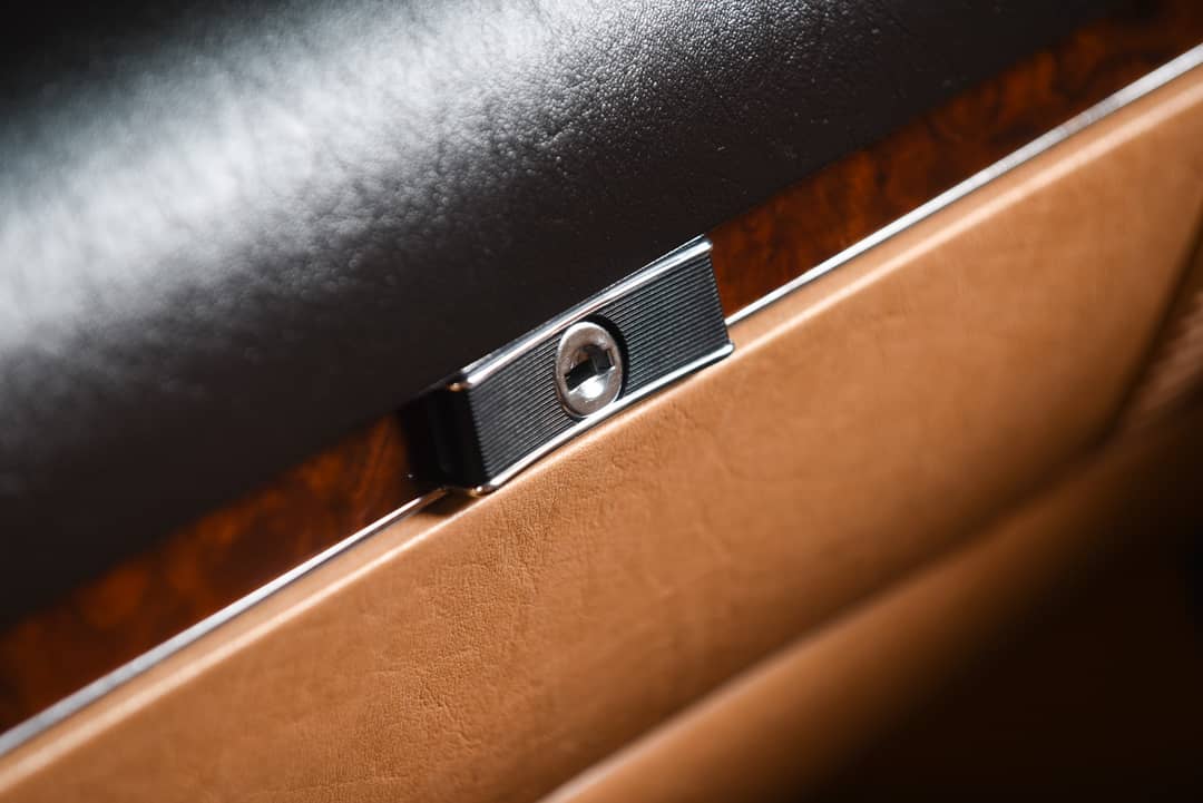 1986 Mercedes-Benz 560-Class 560 SL — photo 39