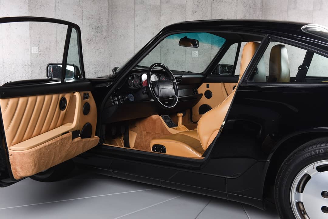 1990 Porsche 911 Carrera 4 — photo 23