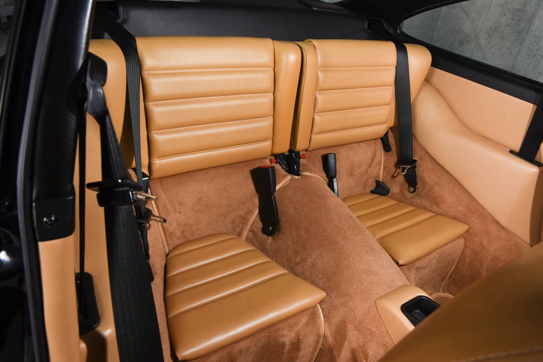 1990 Porsche 911 Carrera 4 — photo 36