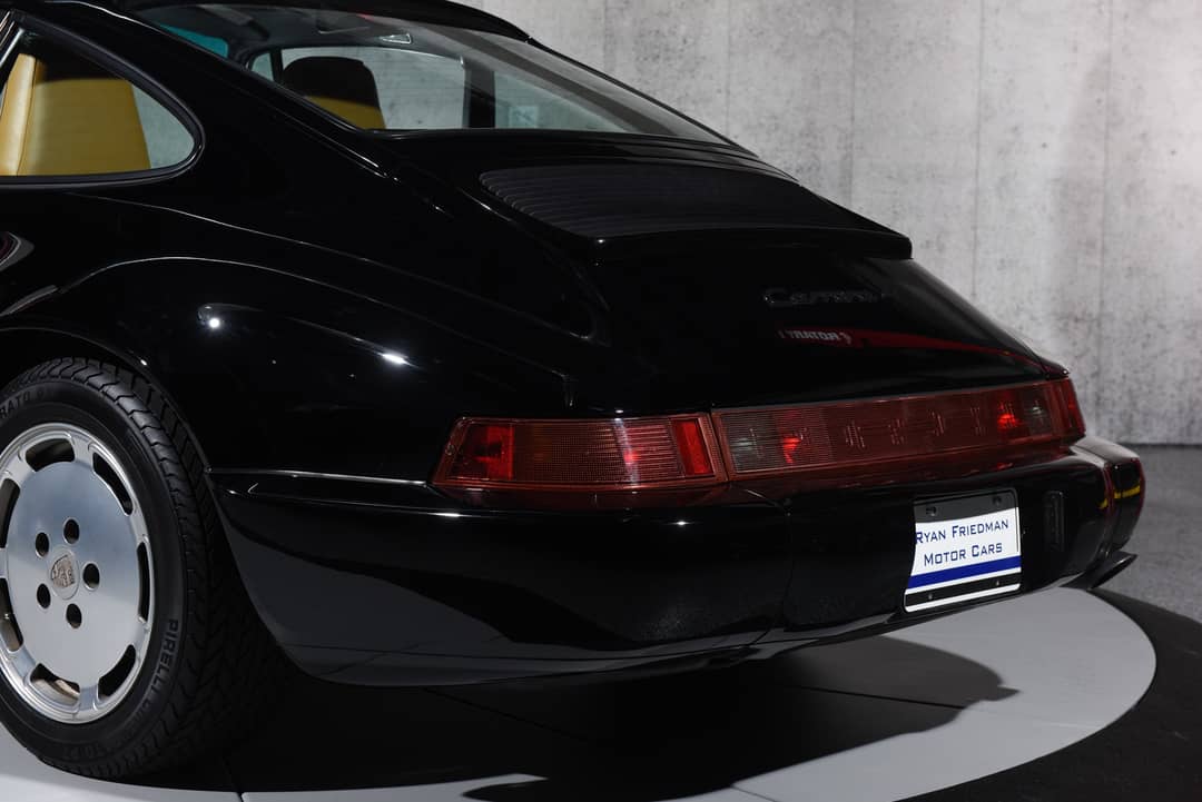1990 Porsche 911 Carrera 4 — photo 5