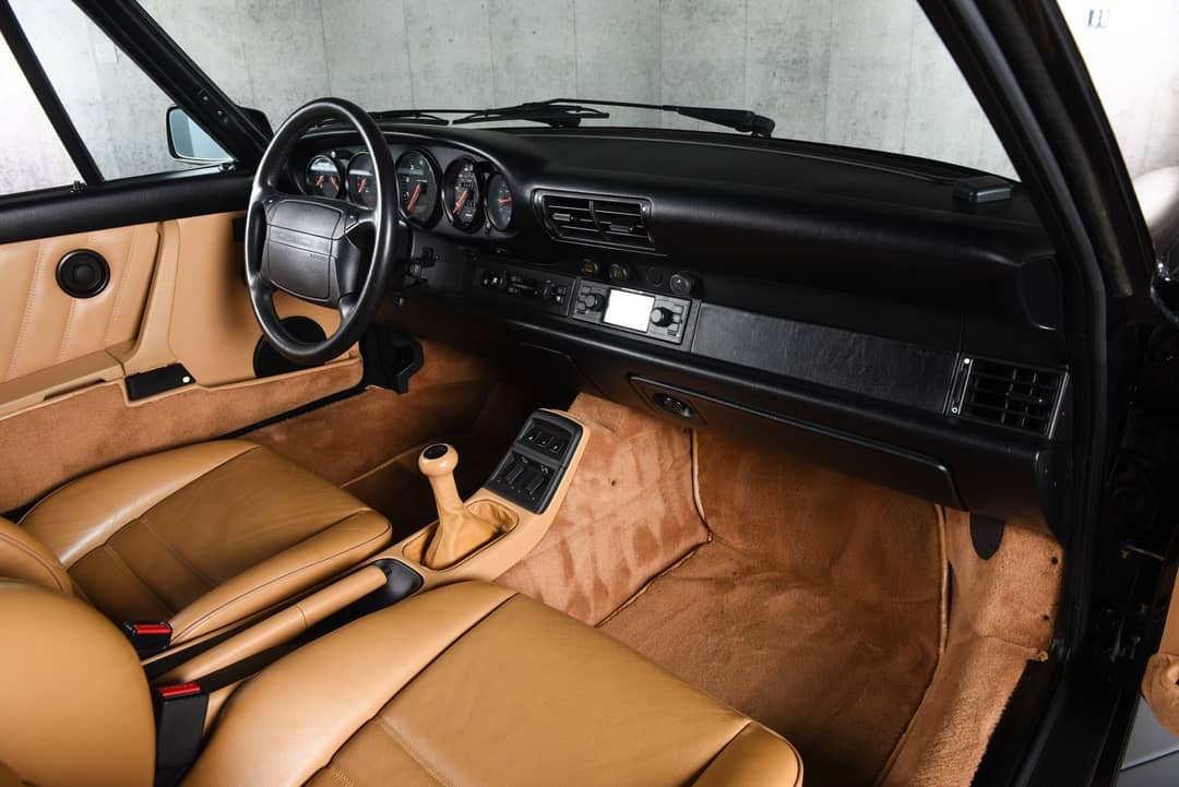1990 Porsche 911 Carrera 4 — photo 41