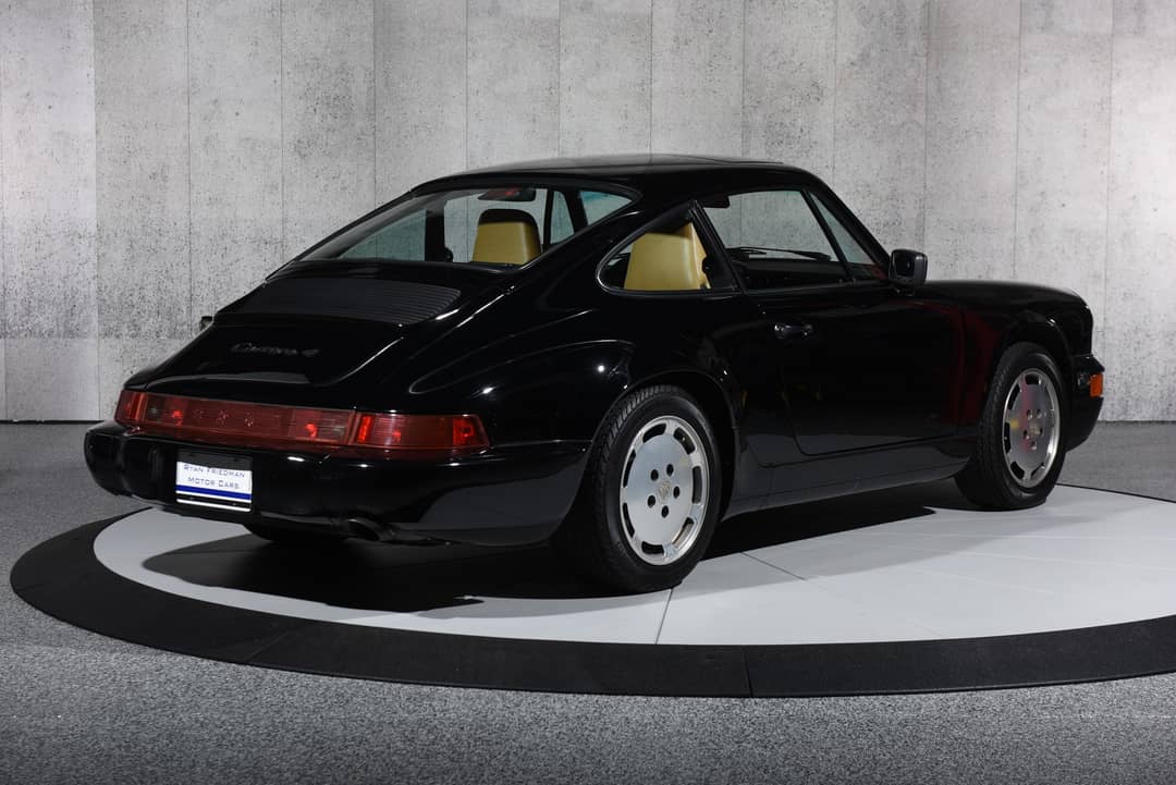 1990 Porsche 911 Carrera 4 — photo 7