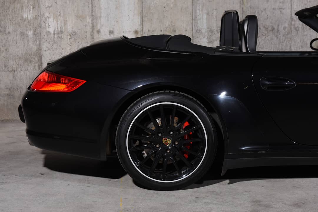 2006 Porsche 911 Carrera 4S — photo 23