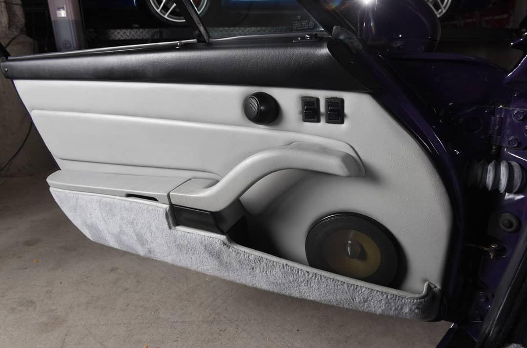 1995 Porsche 911 Carrera — photo 37