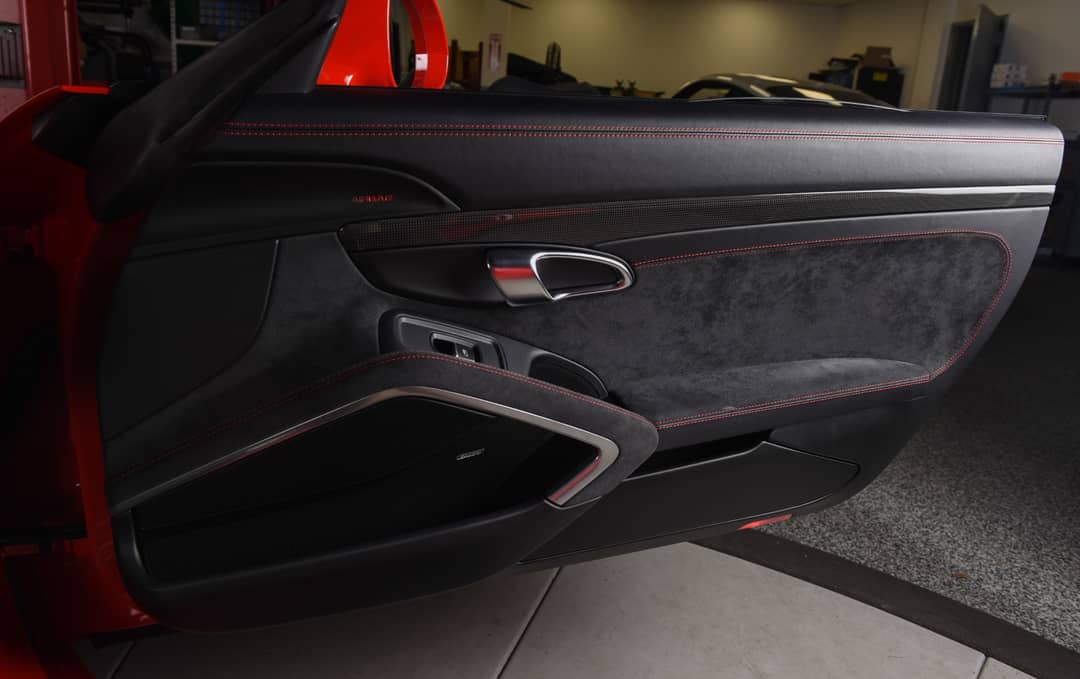 2016 Porsche 911 Carrera GTS — photo 17