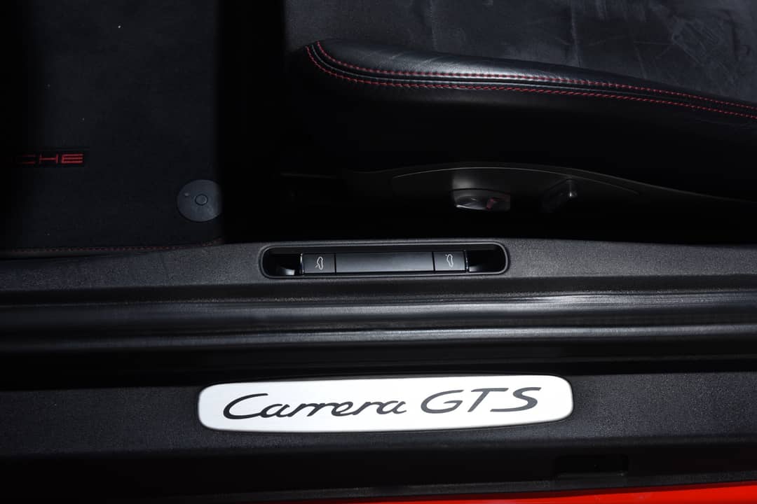2016 Porsche 911 Carrera GTS — photo 28