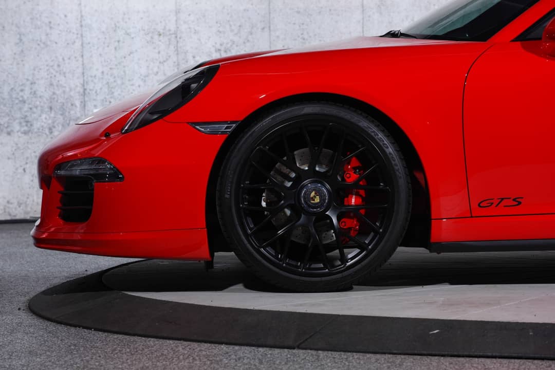 2016 Porsche 911 Carrera GTS — photo 38